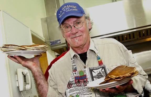 Willits Grange hosts pancake breakfast